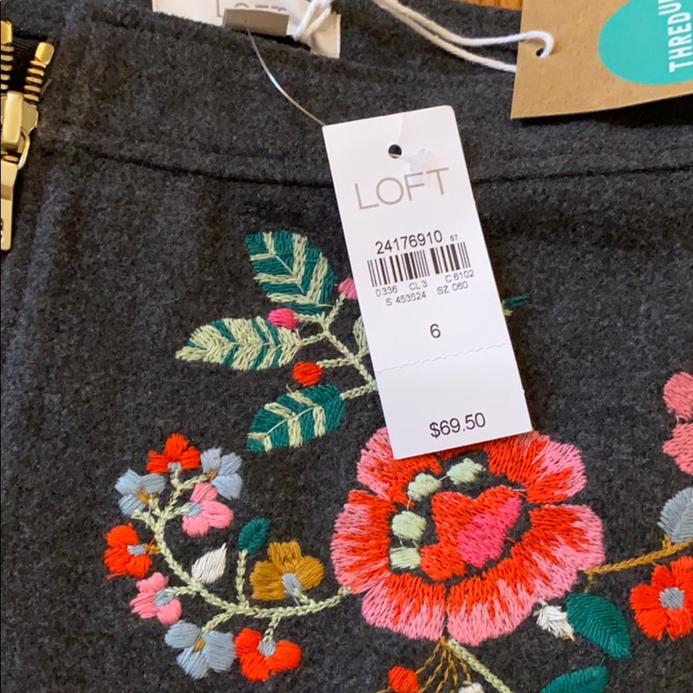 Ann Taylor loft embroidered skirt size 6 NWT - Picture 2 of 5